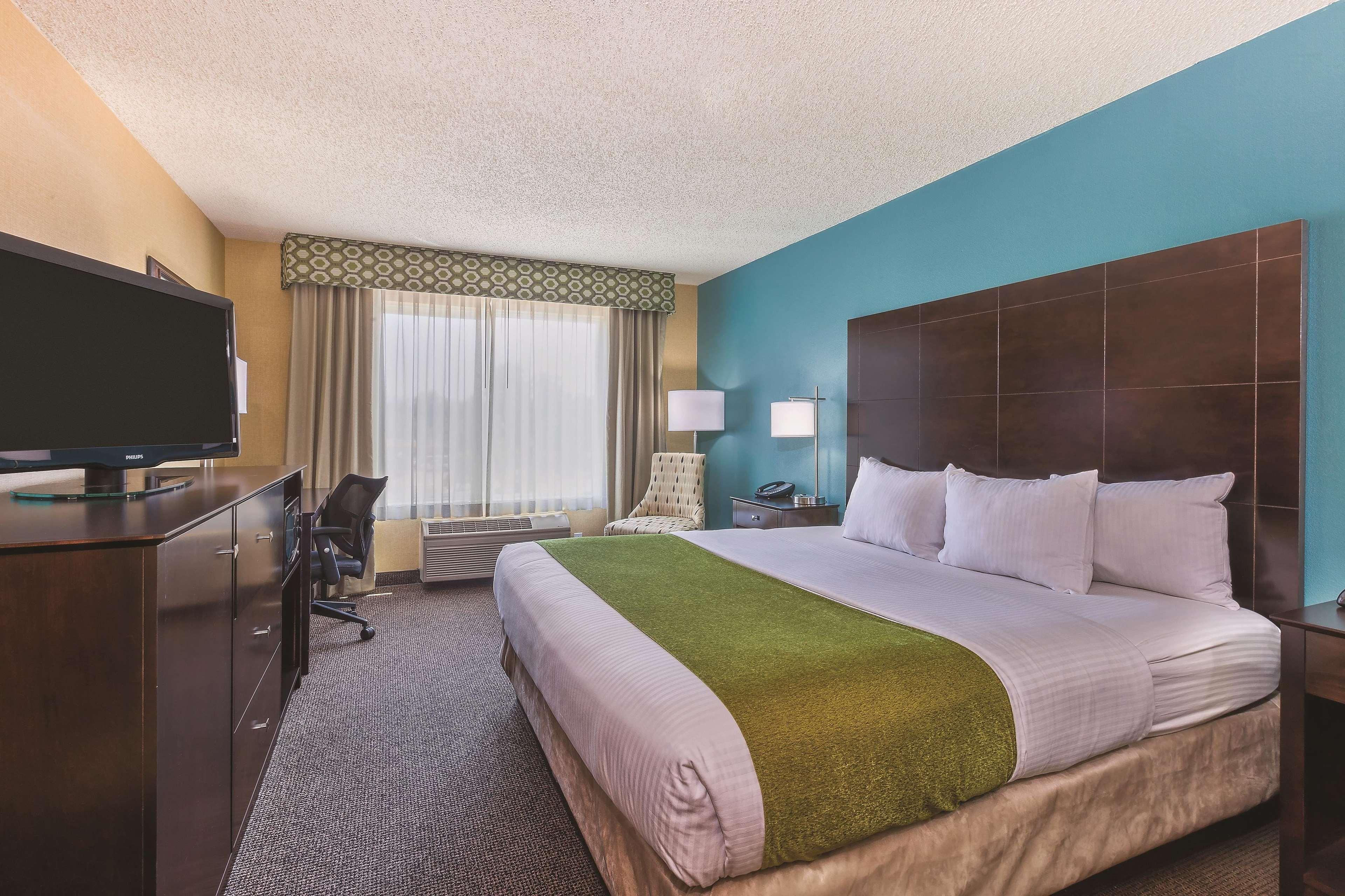 Отель La Quinta By Wyndham Boise Airport Экстерьер фото